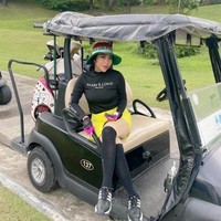 Nayunda disebut menerima berbagai perlakuan spesial dari SYL. Selain hadiah berupa karangan bunga dan kue ulang tahun, wanita yang kerap manggung di acara Kementan itu juga meminta bantuan SYL untuk membayar cicilan apartemennya. Foto: Instagram