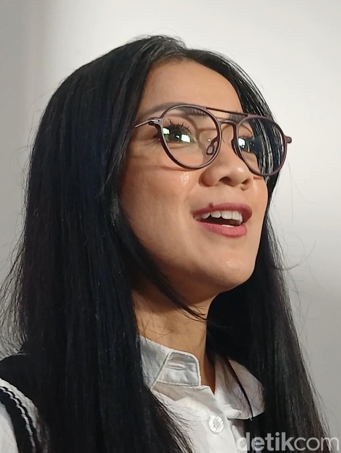 nirina zubir Nirina Zubir saat ditemui di kawasan Jakarta Timur.