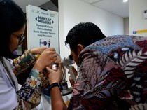 Operasi Katarak Peringati Hari Lansia Nasional