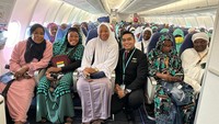 Lion Air koordinasi erat dengan otoritas bandara memastikan kelancaran proses dari boarding hingga pendaratan. Penggunaan teknologi seperti e-ticketing dan self-check-in kiosks mengurangi waktu tunggu para jamaah. (dok. Lion Air)