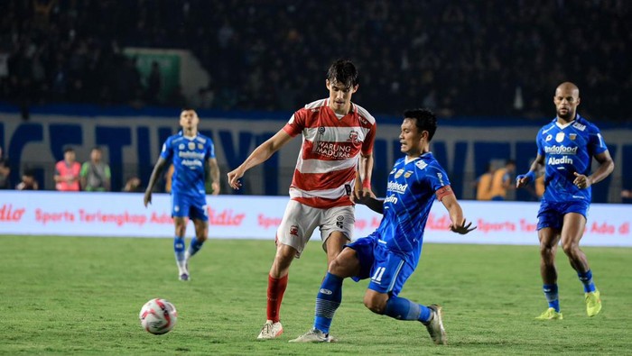 Pertandingan Persib Bandung vs Madura United di leg pertama