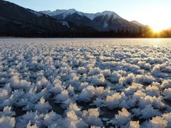 Potret Fenomena Alam yang Mengagumkan Tapi Mematikan