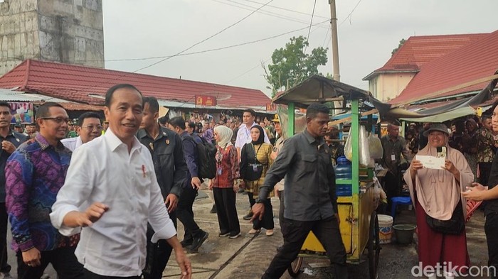Presiden Jokowi mendatangi Pasar Bukit Sulap Lubuklinggau