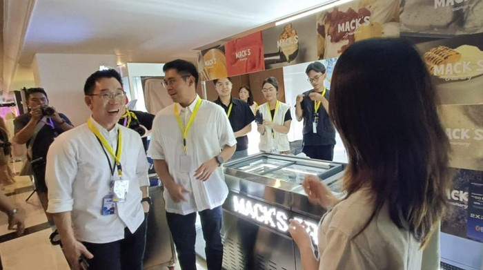 Kolaborasi hadirkan ruang analog kepada para pelaku industri kreatif lokal, guna mendorong pertumbuhan ekonomi kreatif di Indonesia. Acara ini juga untuk menghidupkan kembali masa kejayaan ritel.