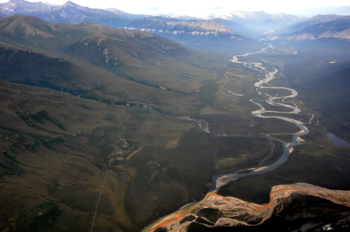 Sungai-sungai di Alaska AS menguning