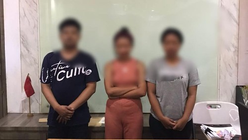 Tiga dari enam pelaku narkoba yang ditangkap Polresta Mataram.