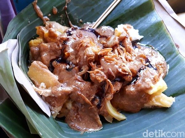 10 Kuliner Enak dan Legendaris di Jalan Suryakencana Bogor