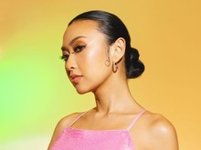 Aimee Saras Hadirkan Karya Manis Satu Kata Sejuta Makna Aimee Saras Hadirkan Karya Manis Satu Kata Sejuta Makna