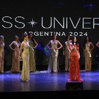 Meski tidak menjadi juara Miss Argentina, dalam kontes tersebut Alejandra meraih gelar best face, salah satu kategori di samping best evening gown, best swimsuit, dan most elegant. Foto: AP/Gustavo Garello