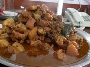 Resep dan Cara Masak Babi Genyol Khas Bali, Yuk Coba!