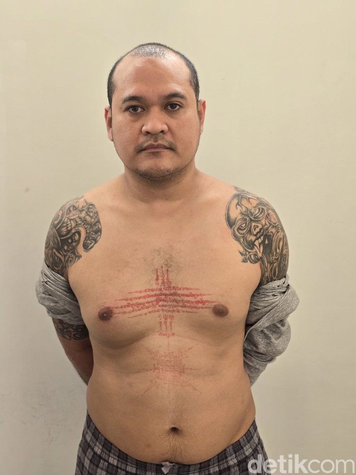 Chaowalit Thongduang, buron yang paling dicari di Thailand, ditangkap di Bali setelah 7 bulan melarikan diri.