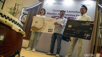 Lewat kampanye ini, Bank Mandiri menawarkan berbagai program menarik dengan grand prize undian berhadiah Tiket ke Jepang bagi 12 nasabah beruntung yang aktif melakukan transaksi dengan kartu kredit Mandiri JCB.  
