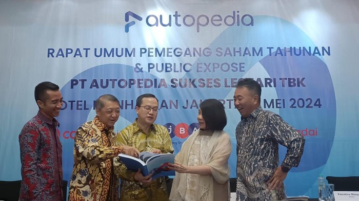 ASLC, Caroline id dan MotoGadai terus memacu ekspansi. Perseroan menargetkan penambahan minimal 18 dealer baru tahun ini.