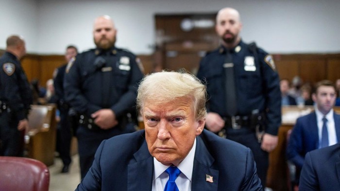 Former US President Donald Trump at the defense table as the jury in his criminal trial is scheduled to continue deliberations at New York State Supreme Court in New York, New York, USA, 30 May 2024. Trump is facing 34 felony counts of falsifying business records related to payments made to adult film star Stormy Daniels during his 2016 presidential campaign.     JUSTIN LANE/Pool via REUTERS