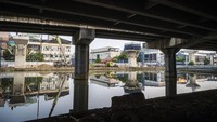 Kementerian Pekerjaan Umum dan Perumahan Rakyat (PUPR) menargetkan proyek jalan tol tersebut rampung pada 2025.