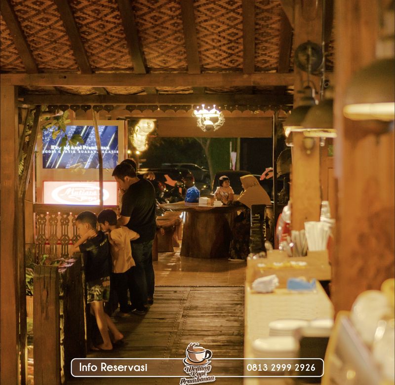 Mampir Lurr! Ini 5 Tempat Makan di Jogja yang Mirip Kopi Klotok