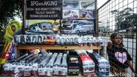 Mainan-mainan ini dijual dengan harga mulai dari Rp 85 ribu hingga Rp 750 ribu.