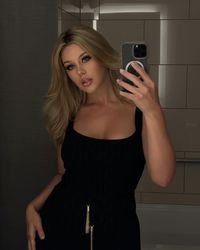 8 Foto Wanita Cantik yang Dikira Bukan Manusia, Penampilannya Terlalu