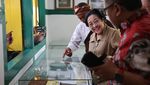 Momen Megawati Kunjungi Rumah Pengasingan Bung Karno di Ende