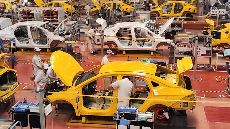 Nama besar GAC AION mungkin belum terlalu familiar di Indonesia. Wajar karena produsen asal China ini memang baru memulai jejaknya di Indonesia.