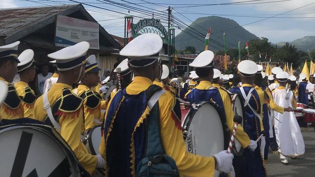 Parade jelang peringatan hari lahir Pancasila di Ende