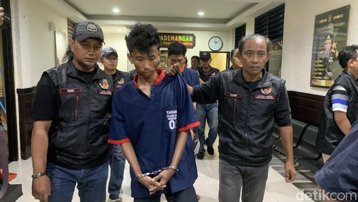 Polisi tangkap 3 pencuri spion mobil di Jakut. (Taufiq Syarifudin/detikcom)