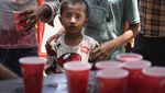 Warga India Antre Minum Es Gratis Saat Cuaca Sedang Panas-panasnya