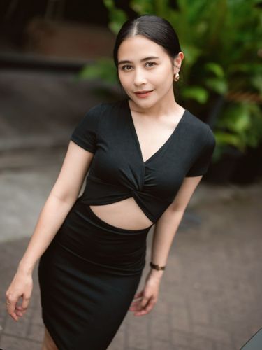 Prilly Latuconsina Prilly Latuconsina