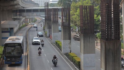 Menanti Babak Baru Nasib Tiang Monorel Mangkrak