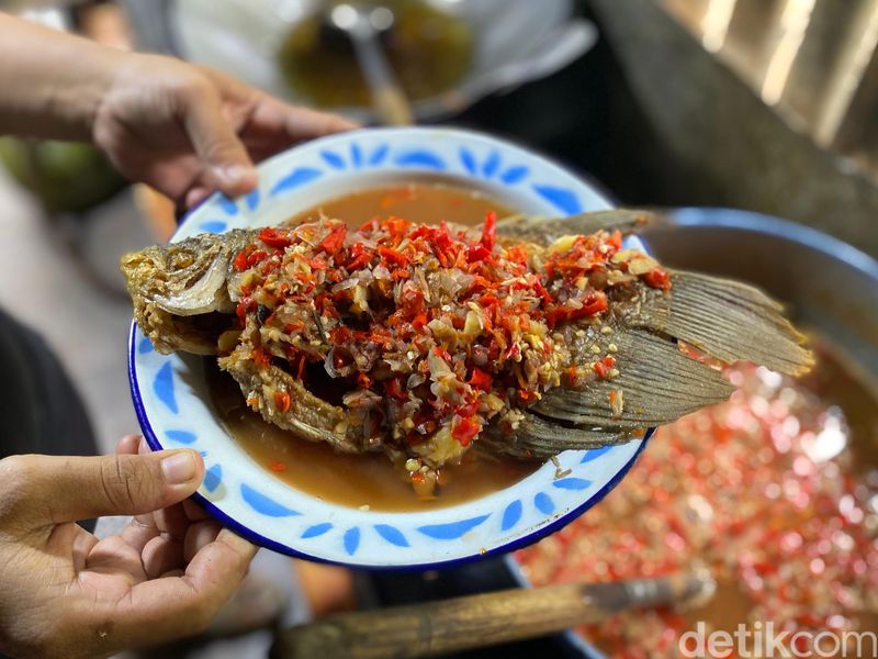 RM Bale Betawi di Grahaya Raya Bintaro, Tangerang Selatan