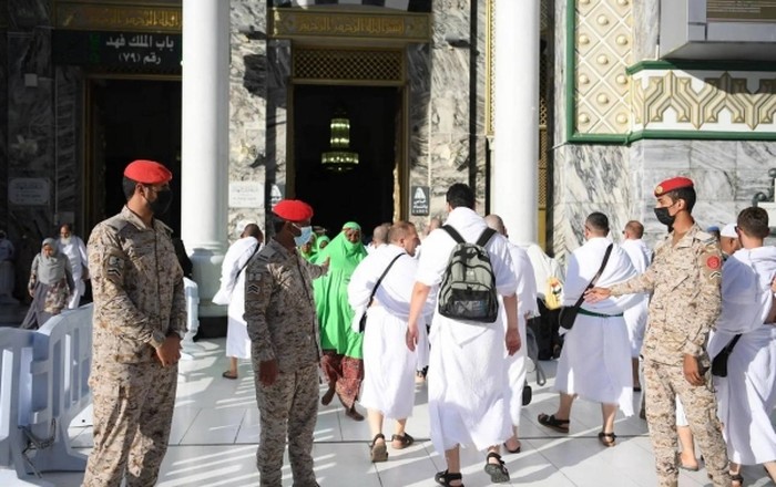 Saudi peringatkan 20.000 pemegang visa nonhaji yang masih di Kerajaan.