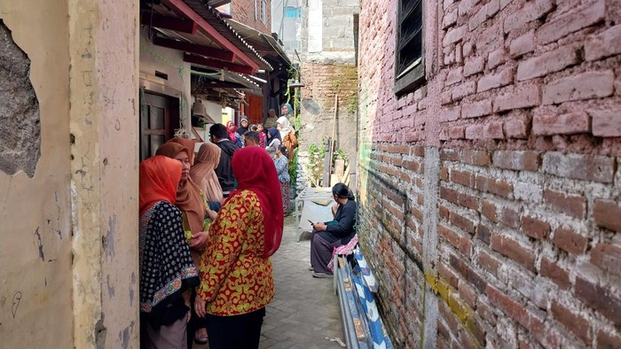 Suasana di rumah duka korban siswa SMP usai meninggal karena dikeroyok temannya