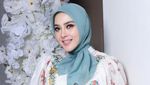Pose Bumil Syahrini Jelang Melahirkan, Cantik Banget!
