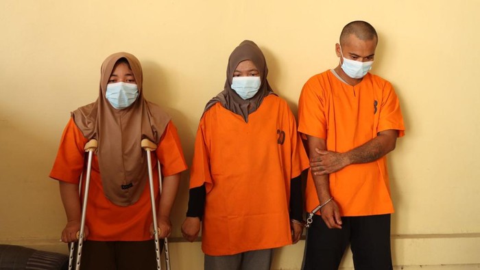 Tiga pelaku yang terlibat penusukan wanita di Belitung