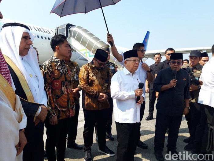 Wakil Presiden RI Maruf Amin di Bandara Adi Soemarmo, Kabupaten Boyolali, Jawa Tengah, Jumat (31/5/2024).