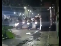 Ngeri! Gangster Bacok Warga hingga Berlumuran Darah di Semarang