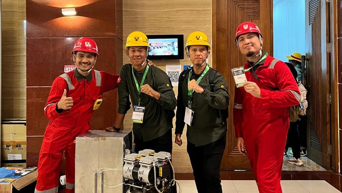 Inovator dari  PT Pusri tunjukkan hasil karyanya yang dapat 5 stars dalam ajang ICC-OSH.