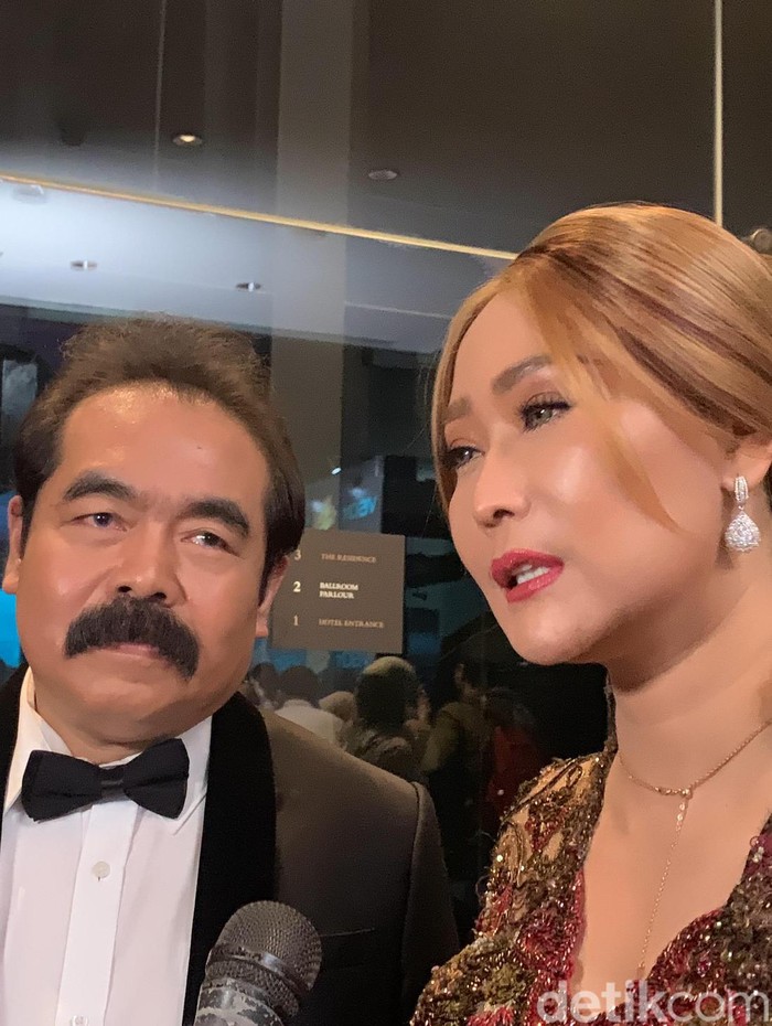Inul Daratista dan Adam Suseno saat ditemui di kawasan Jakarta.