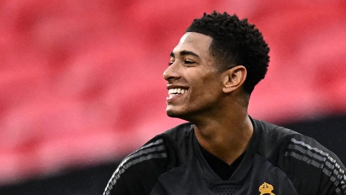 Soccer Football - Champions League - Final - Real Madrid Training - Wembley Stadium, London, Britain - May 31, 2024 Real Madrids Jude Bellingham during training REUTERS/Dylan Martinez