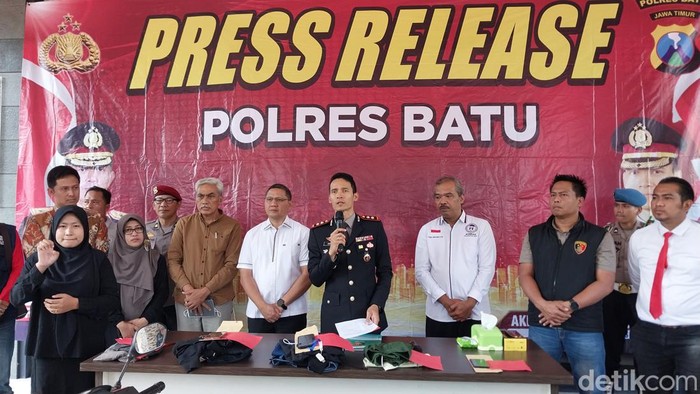 Jumpa pers Polres Kota Batu kasus siswa SMP tewas dikeroyok