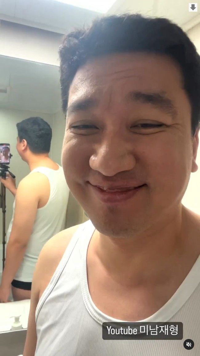 Jung Jae Hyun yang dikenal sebagai komedian mengungkap transformasinya setelah menikah yang jadi viral. Foto: Instagram @star.jjjj