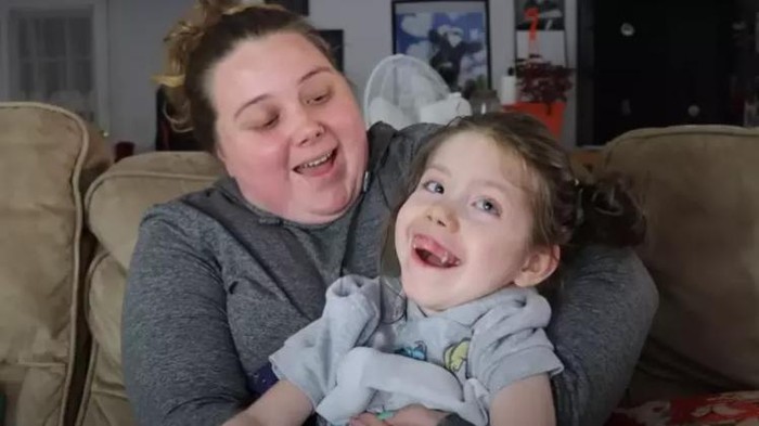 Sedih, Anak Umur 8 Tahun Kena Radang Otak Parah usai Bibirnya Dicium Orang Asing