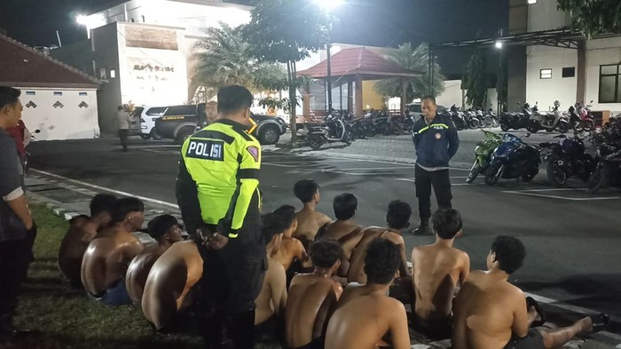 16 pemuda mabuk di Jombang ditangkap