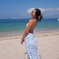 “this moment in life is exactly the poem i wanted to write,” tulis wanita 28 tahun itu. Dalam foto-foto yang dibagikan memang terlihat Anya begitu menikmati liburannya tersebut. Foto: Instagram/@anyageraldine