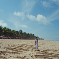 Unggahan Anya itu langsung banjir beragam pujian netizen. “Syantik,” komentar salah seorang netizen. “Cantikkk banget kk anya,” tamba komentar lain. Foto: Instagram/@anyageraldine