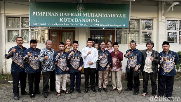 Bacawalkot Bandung Erwin saat mengunjungi Muhammadiyah Bandung
