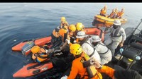 Adapun personel yang terlibat terdiri dari, Bakamla RI, Kantor SAR Jakarta, BPBD Jakarta Utara, Polsek, Pos AL, Pol Air Muara Baru, SAR MTA, Eslan, Randu Jajar Rescue, dan Pengurus Kapal Muara Baru.