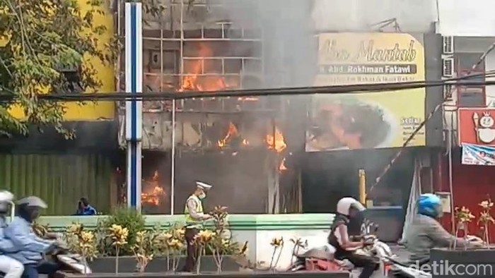bank di Pasuruan terbakar