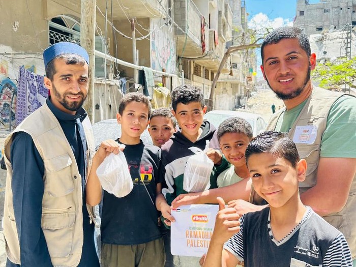 Bantu Rakyat Palestina, Kunci Sukses Bisnis dBesto