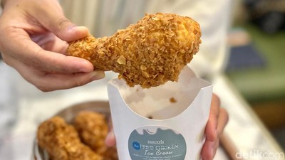 Begini Sensasi Makan Es Krim Ayam Goreng yang Manis Legit
